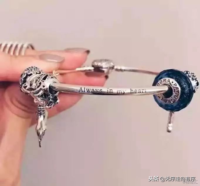 市值暴跌600亿,那个把用户当傻子的潘多拉,快凉了