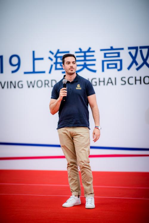 莫伦特斯2比1皇马,莫伦特斯首秀