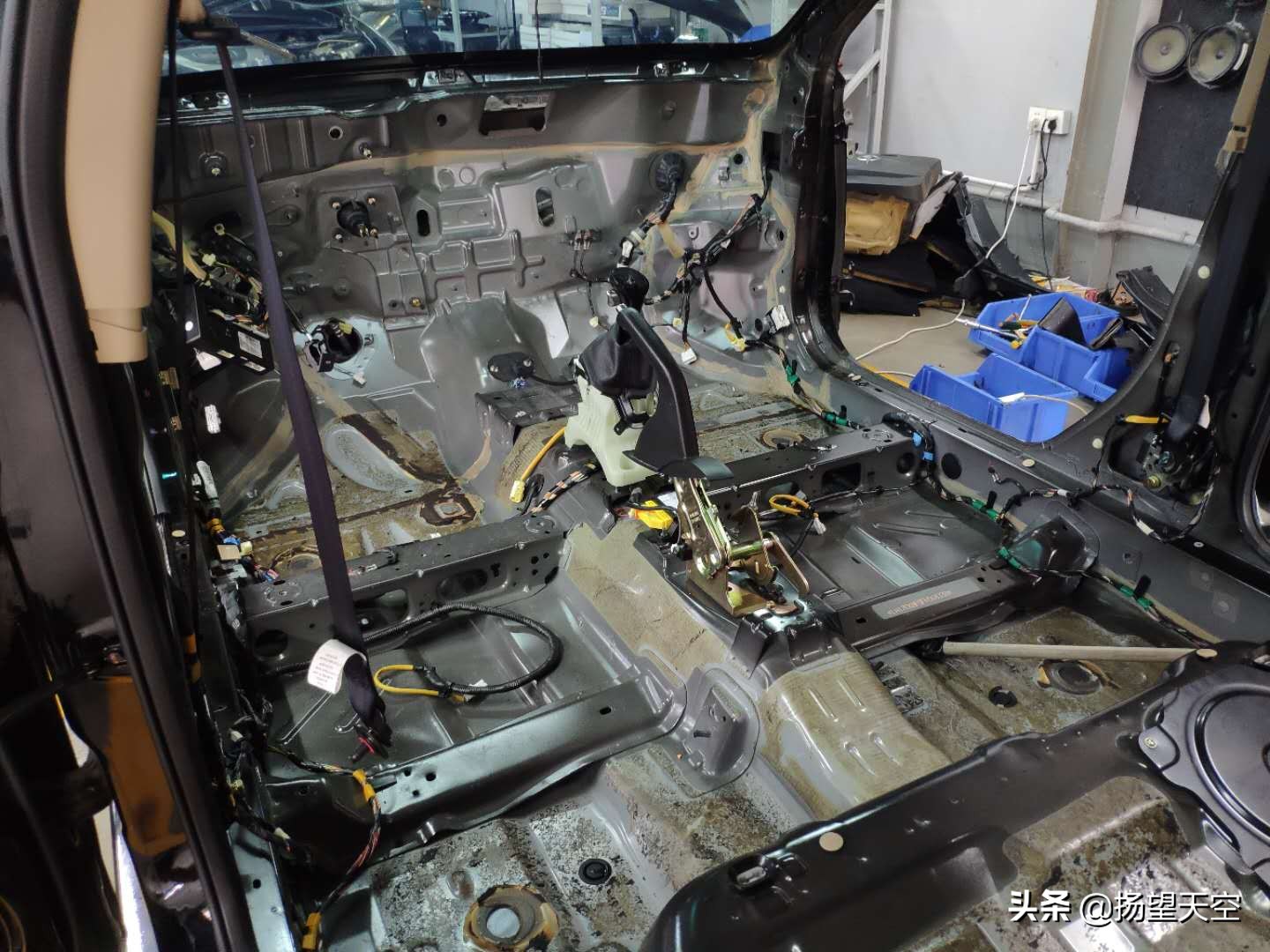 海马m5车内有味,15款海马m5用车感受