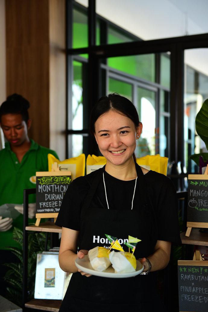 泰国暹罗古城打卡,超过半数中国游客前往泰国