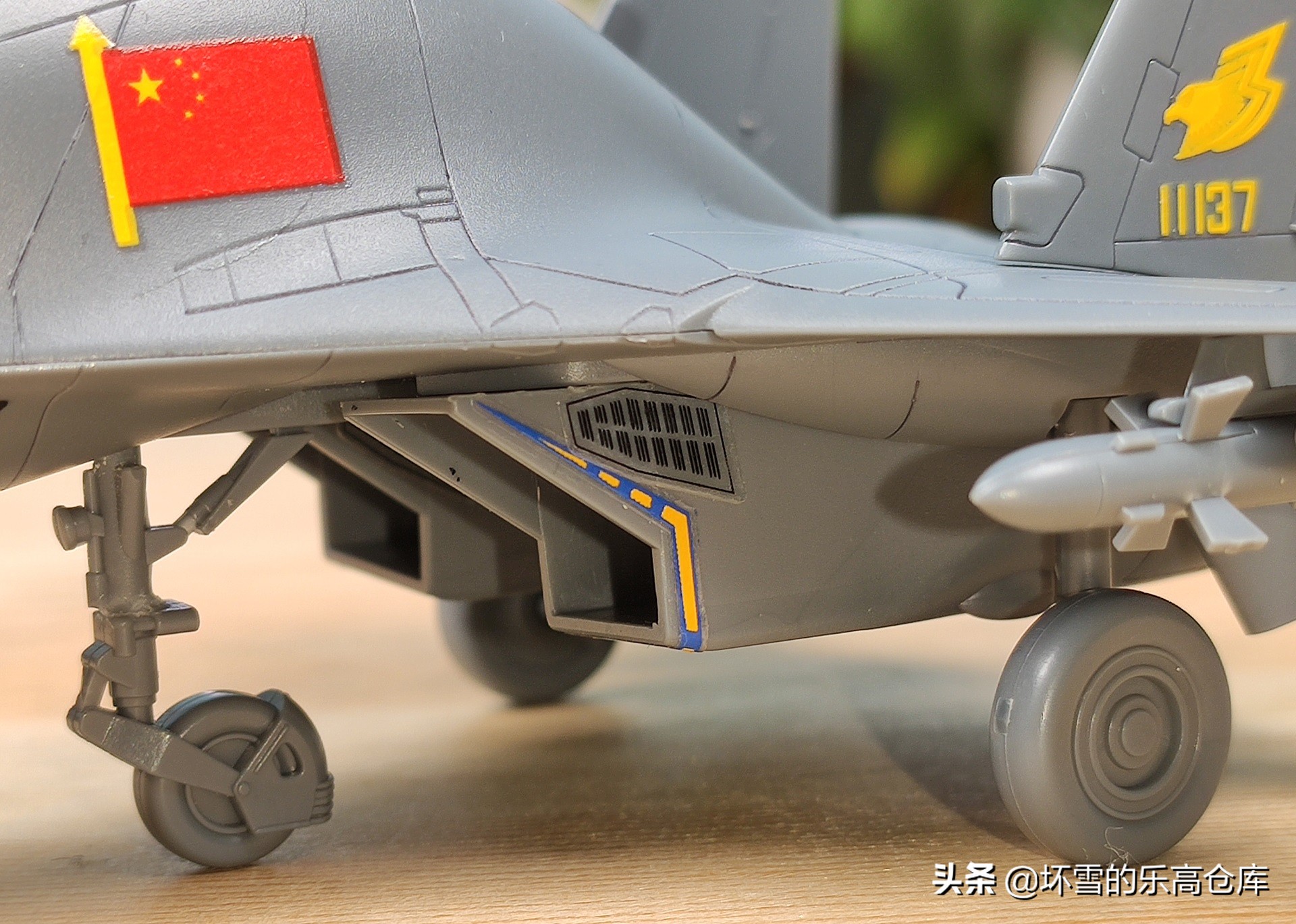 军模评测：行云模型Q版歼11战斗机