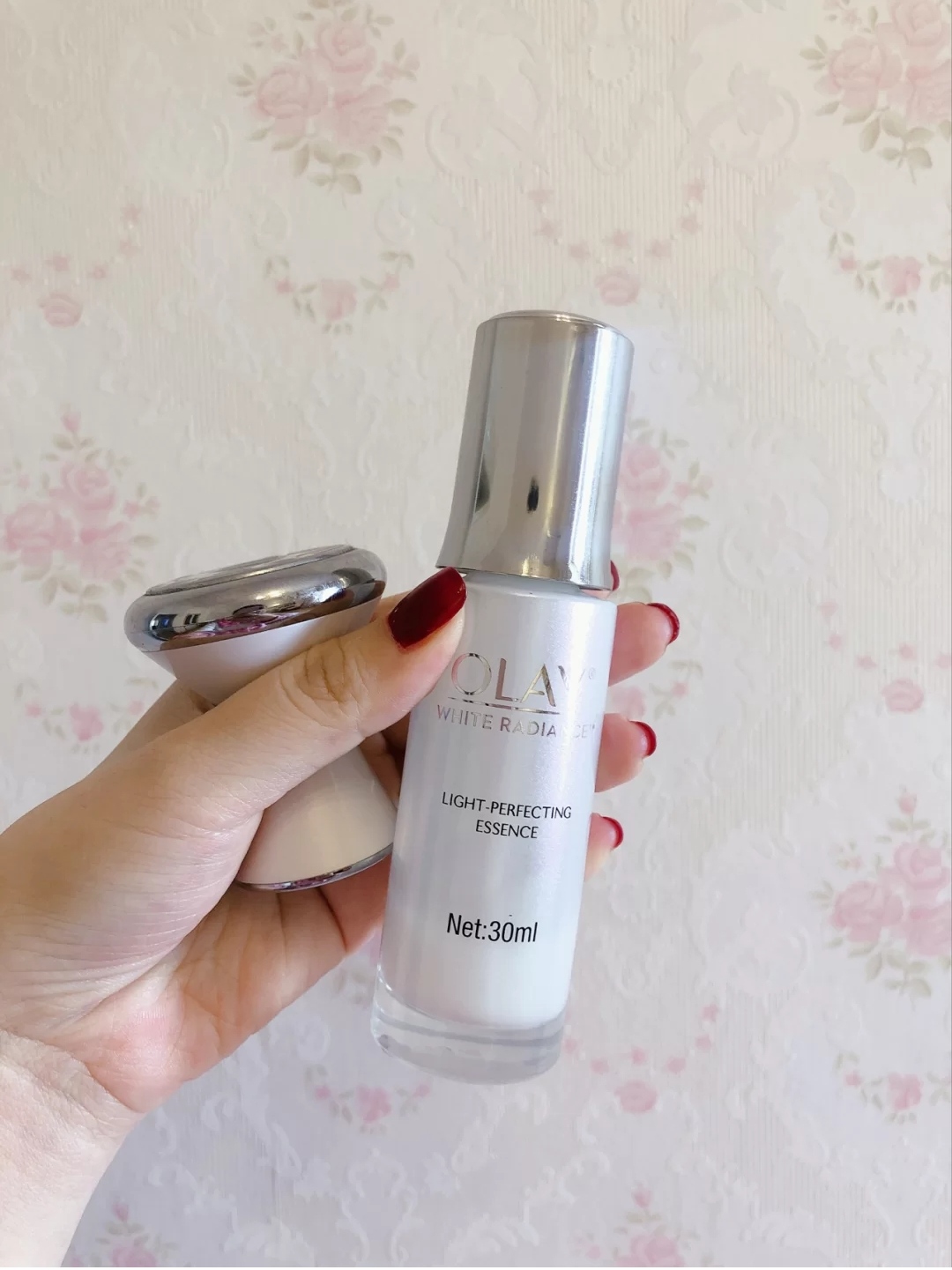 欧莱雅双抗精华加olay,欧莱雅美白精华olay