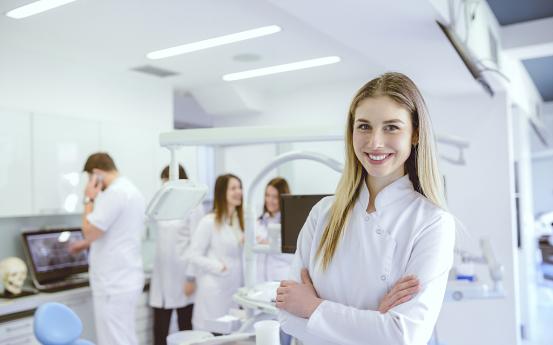 什么方法最适合去黄牙不伤牙齿,一口老黄牙怎么治疗