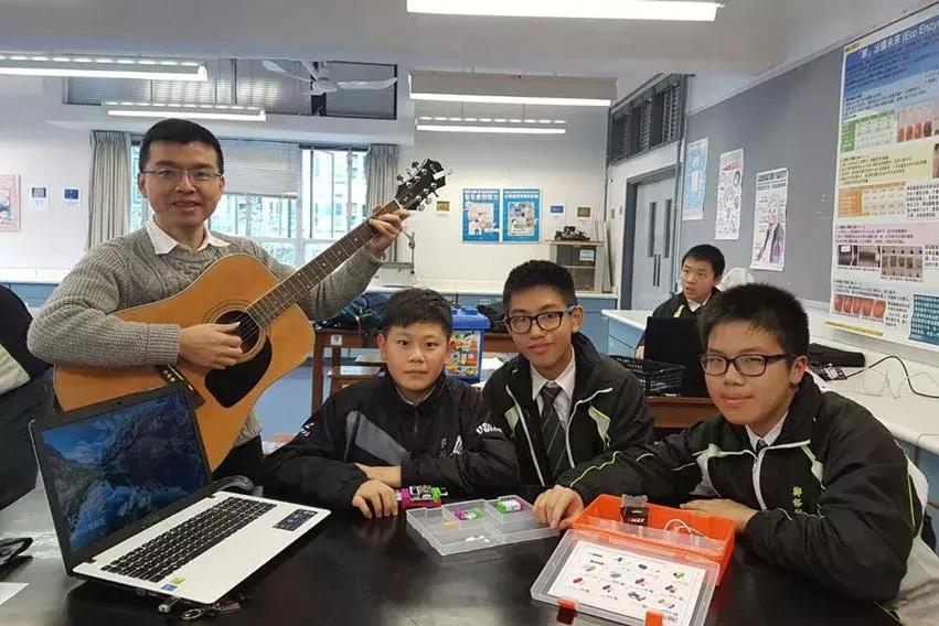 物理老师爆红,史上最潮物理老师