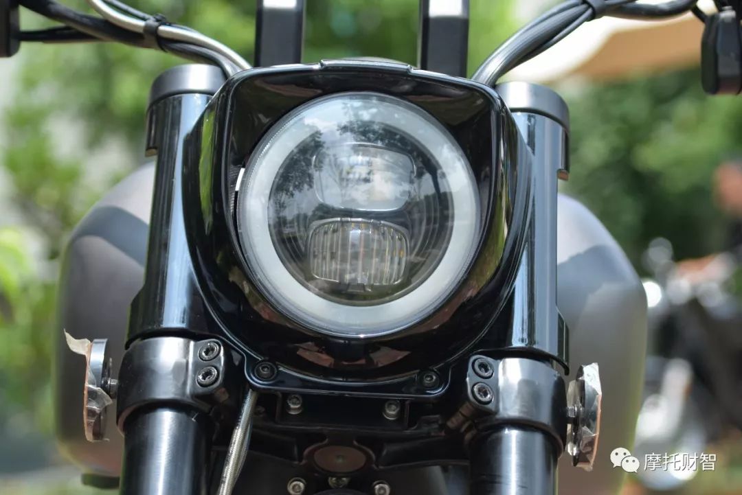 龙嘉v途龙嘉v霸评测,新款龙嘉v霸250多少钱