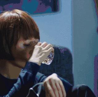 咬肌型发腮怎么改善,大脸方脸女生如何快速改变脸型