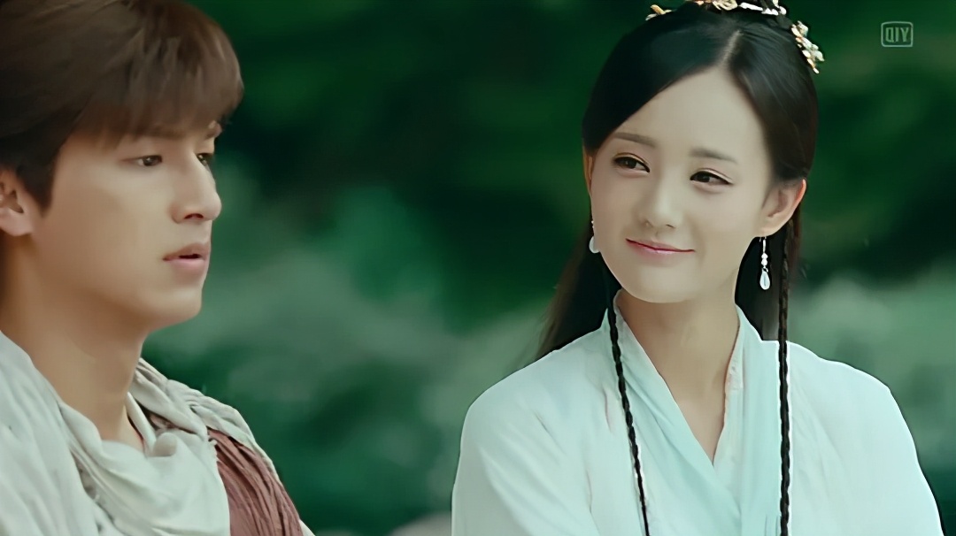 黄蓉射雕英雄传为什么经典,黄蓉教背诗