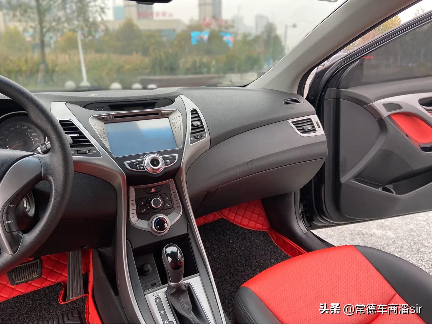 2014年现代朗动二手车值多少,2016现代朗动二手车值多少钱