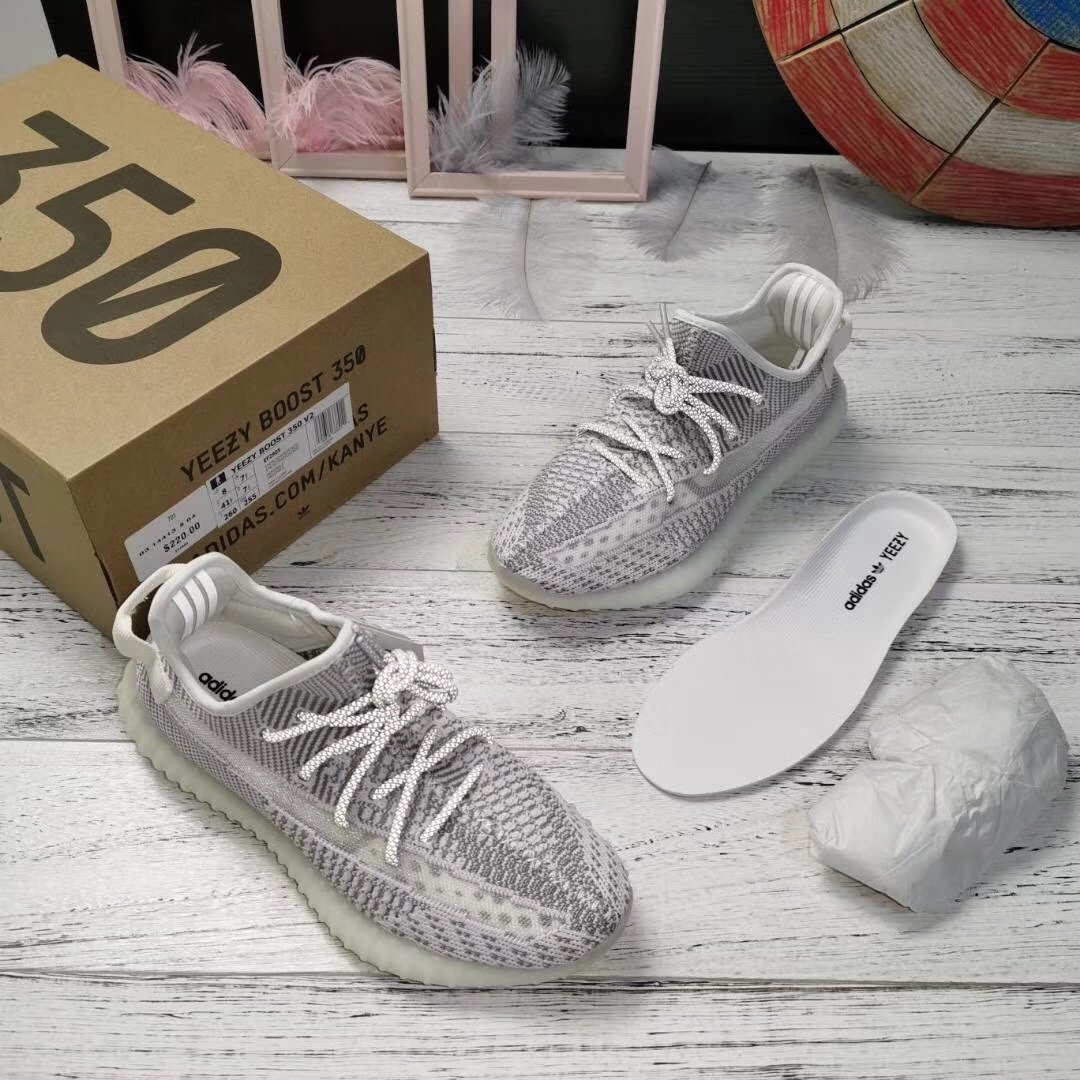 目前最新款好看的椰子350,椰子350火爆15年