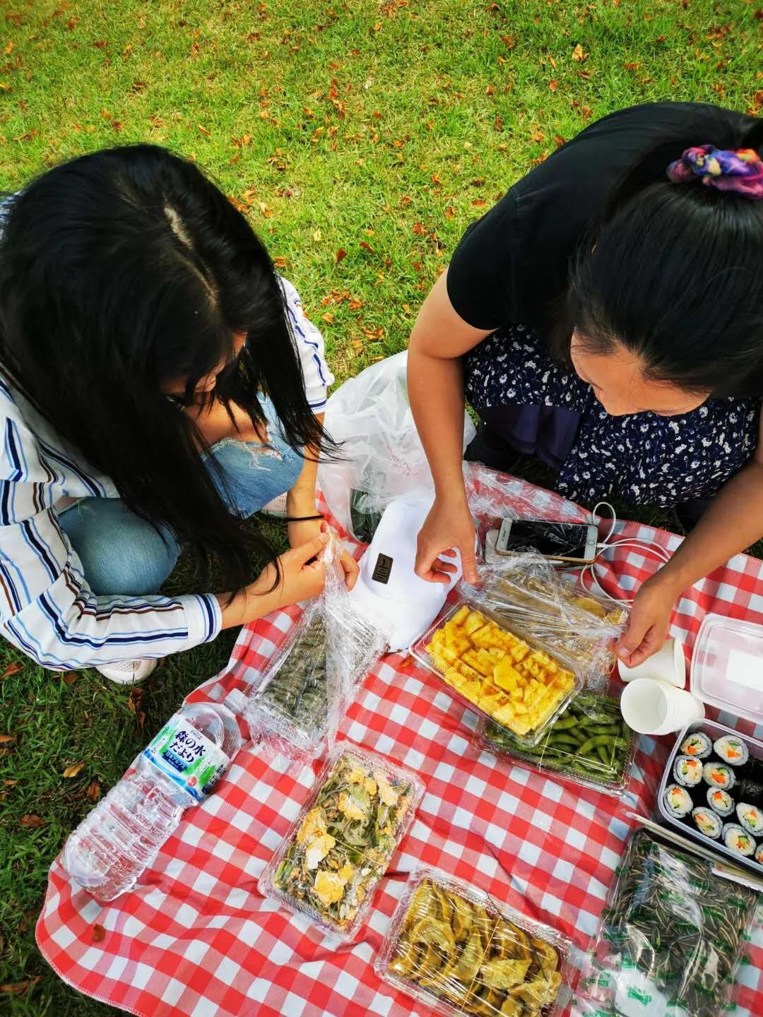 日本疫情举行聚会,日本民众疫情聚会