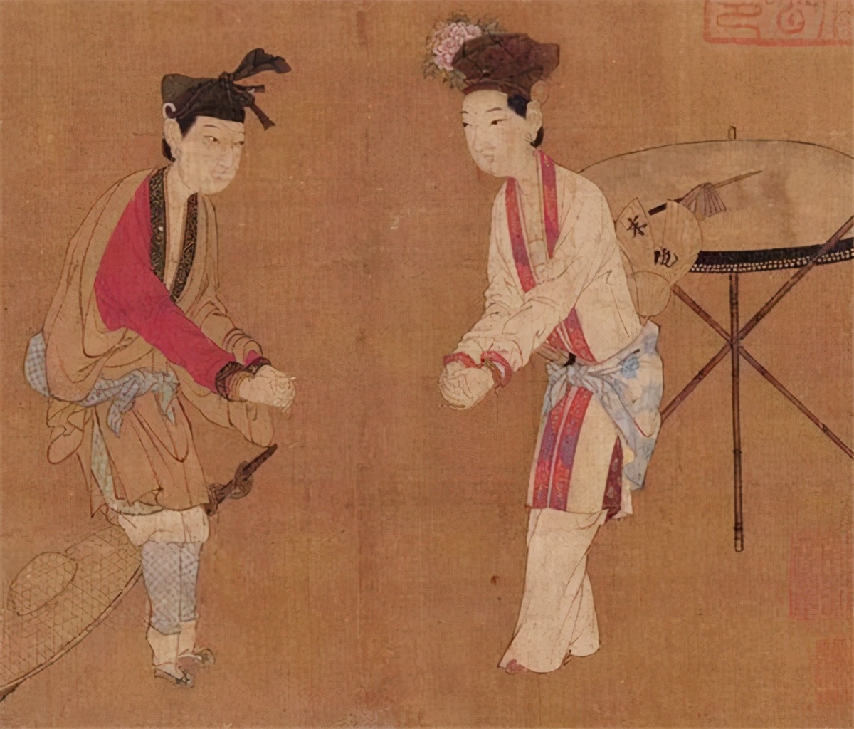 她15岁靠三寸金莲嫁入豪门,15岁女子靠三寸金莲嫁入豪门