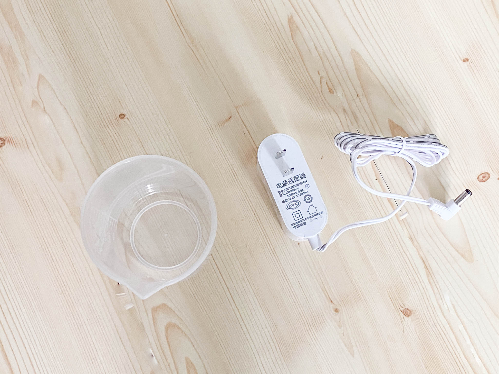 拖地再也不腰酸背痛,拖地干净不留痕迹轻松不累