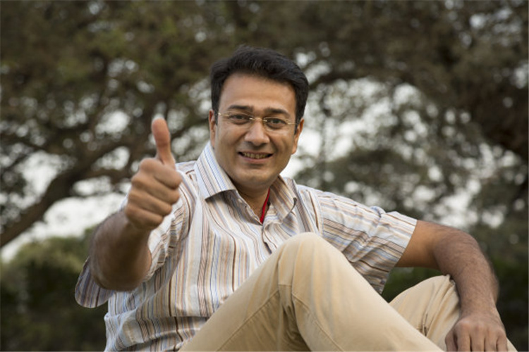 40岁负债30万如何走出困境,40多岁中年人还负债如何度过难关