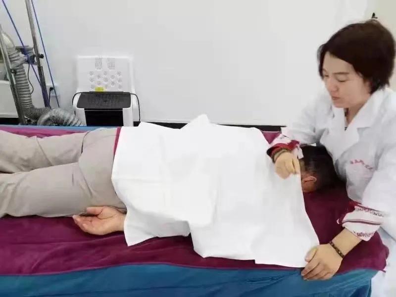 河北金卓技校开辟出女性传、帮、带新路子打造出了“服嫂”品牌