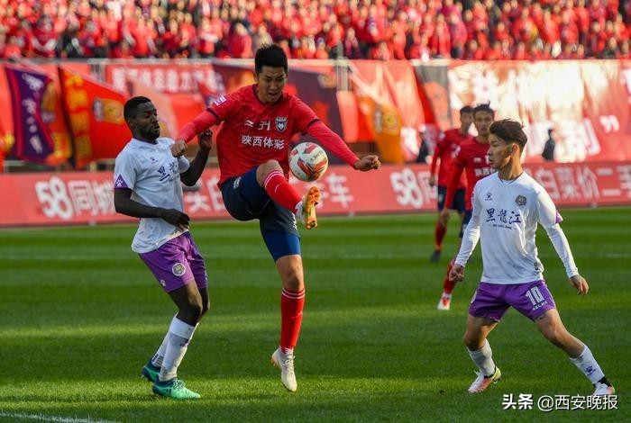 大秦之水中乙足球比赛,大秦之水主场tifo