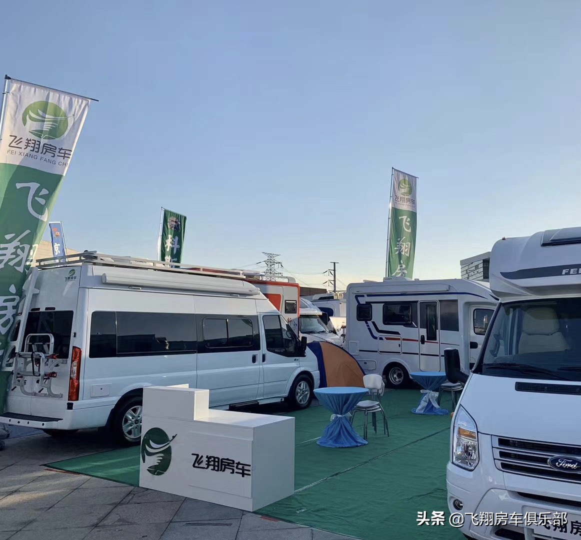 福特进口3.5tt双涡轮增压四驱房车,低调新福特全顺