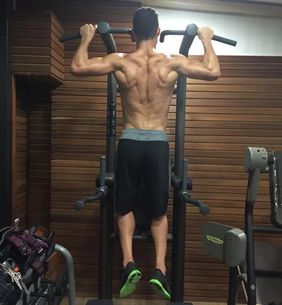 c罗最强吸金球员,c罗吸金王收入