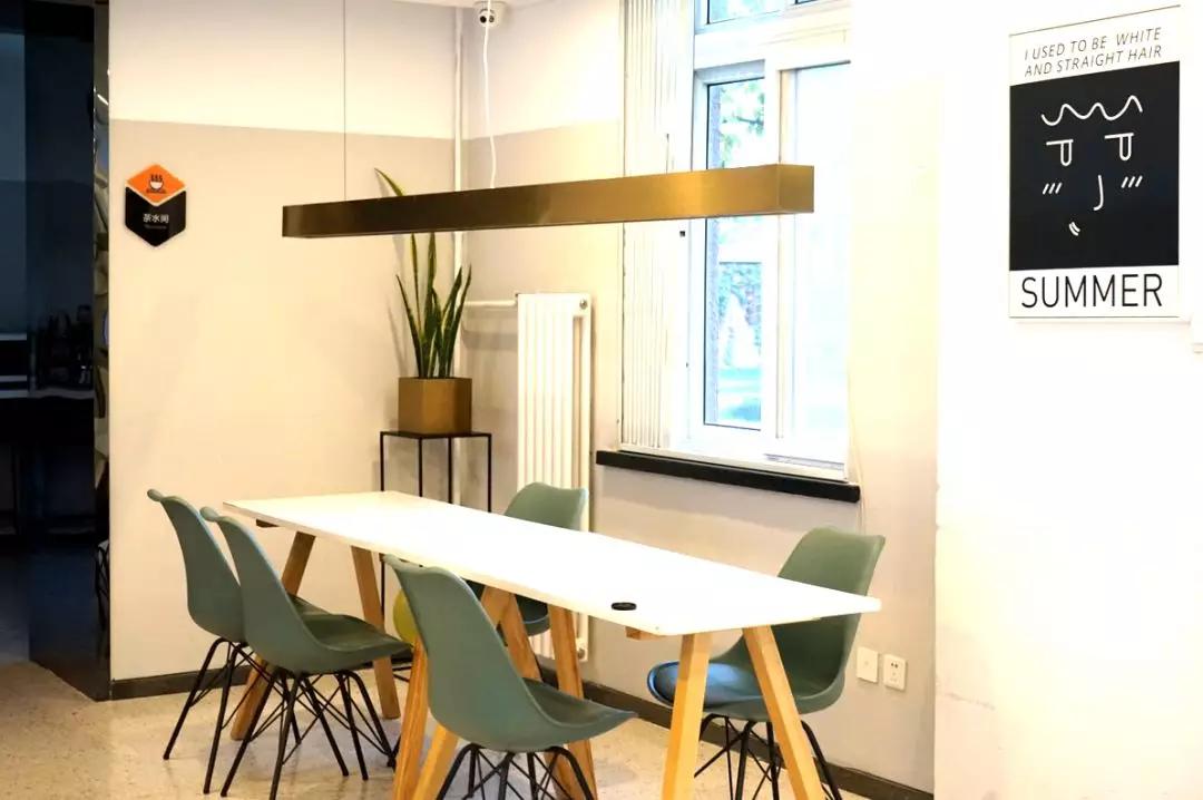 蓝领公寓赛道加速度，魔方798项目有何源动力？|睿和研究