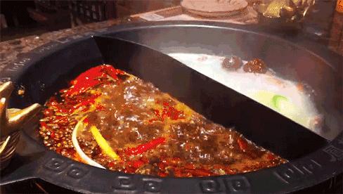 *疆新**探食日记凤望龙门，辣skr人的“菊花开”让你爽到爆！