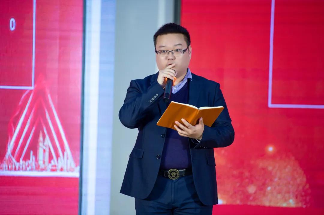 皇家金盾人脸视频对讲锁,配备皇家金盾高端人脸猫眼锁