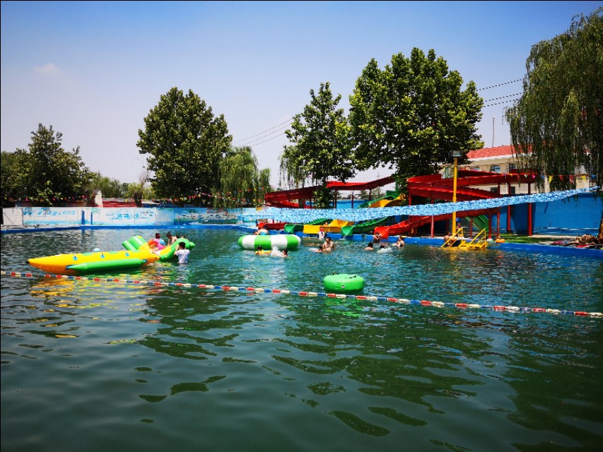 济南的室外儿童水上乐园在哪里,济南泉城公园水上乐园水质行吗