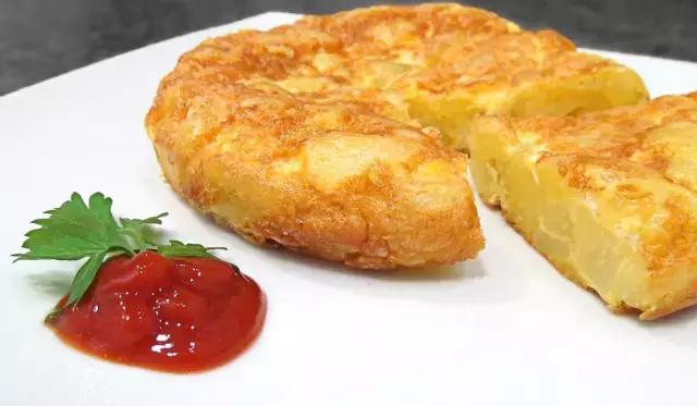 这个魅力国度不仅移民政策超级宽松，衣食住行样样都能让人满意！