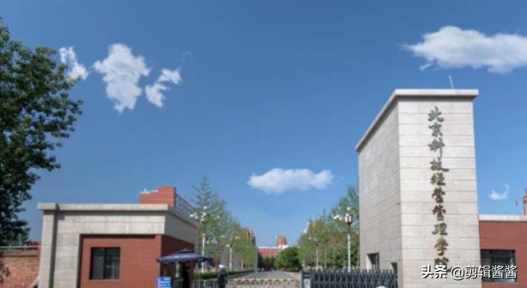 2022年去俄罗斯留学一年费用多少,高考多少分可以去俄罗斯留学