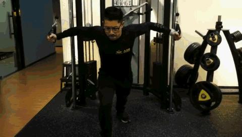 练胸一直没有泵感怎么办,练胸不酸胀了怎么加强度