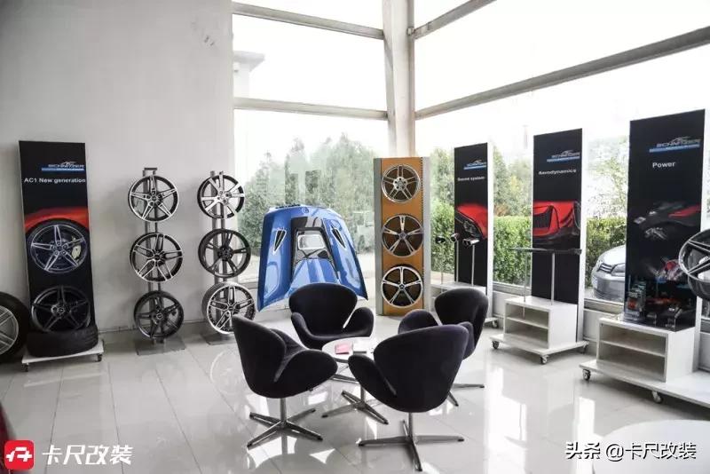 MOMO终于有总代理了可以买到靠谱赛车装备了