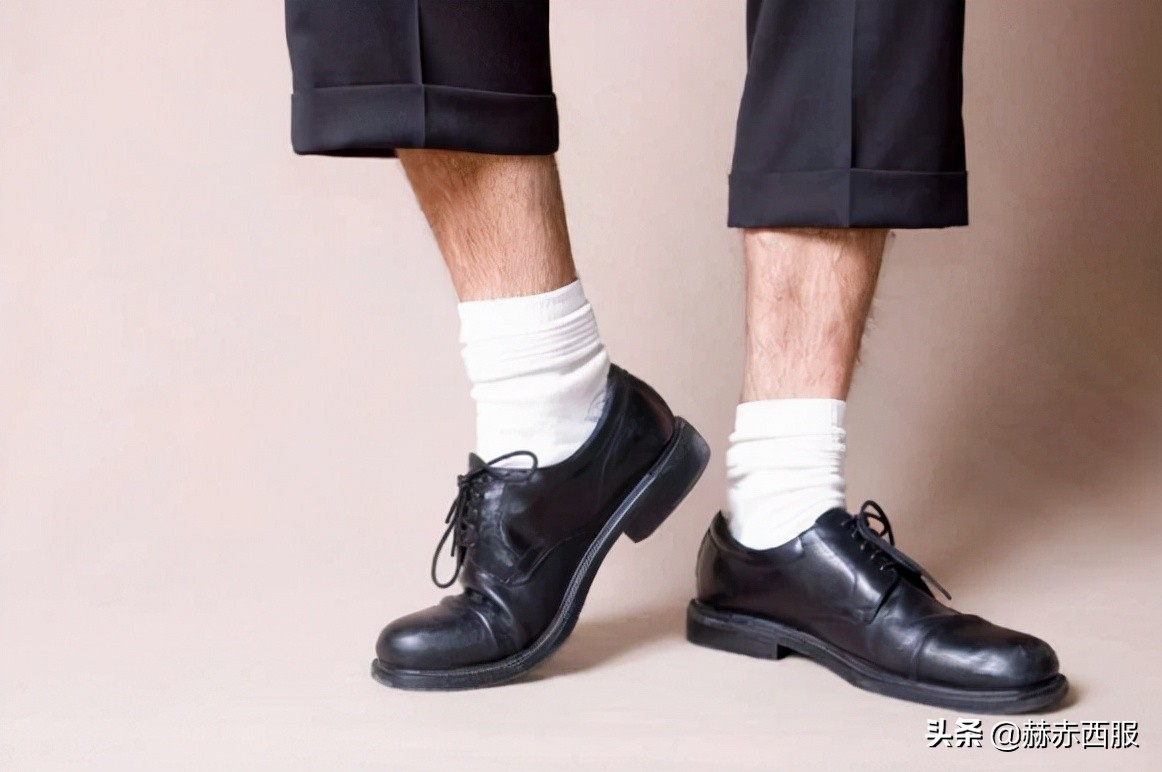 成熟稳重高级感型男春季穿搭推荐,迷倒男神的4种魅力穿搭必学