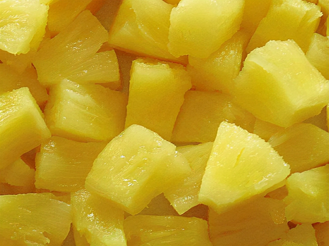 菠萝不泡盐水吃起来也很甜,为啥有的菠萝不用盐水泡也很好吃