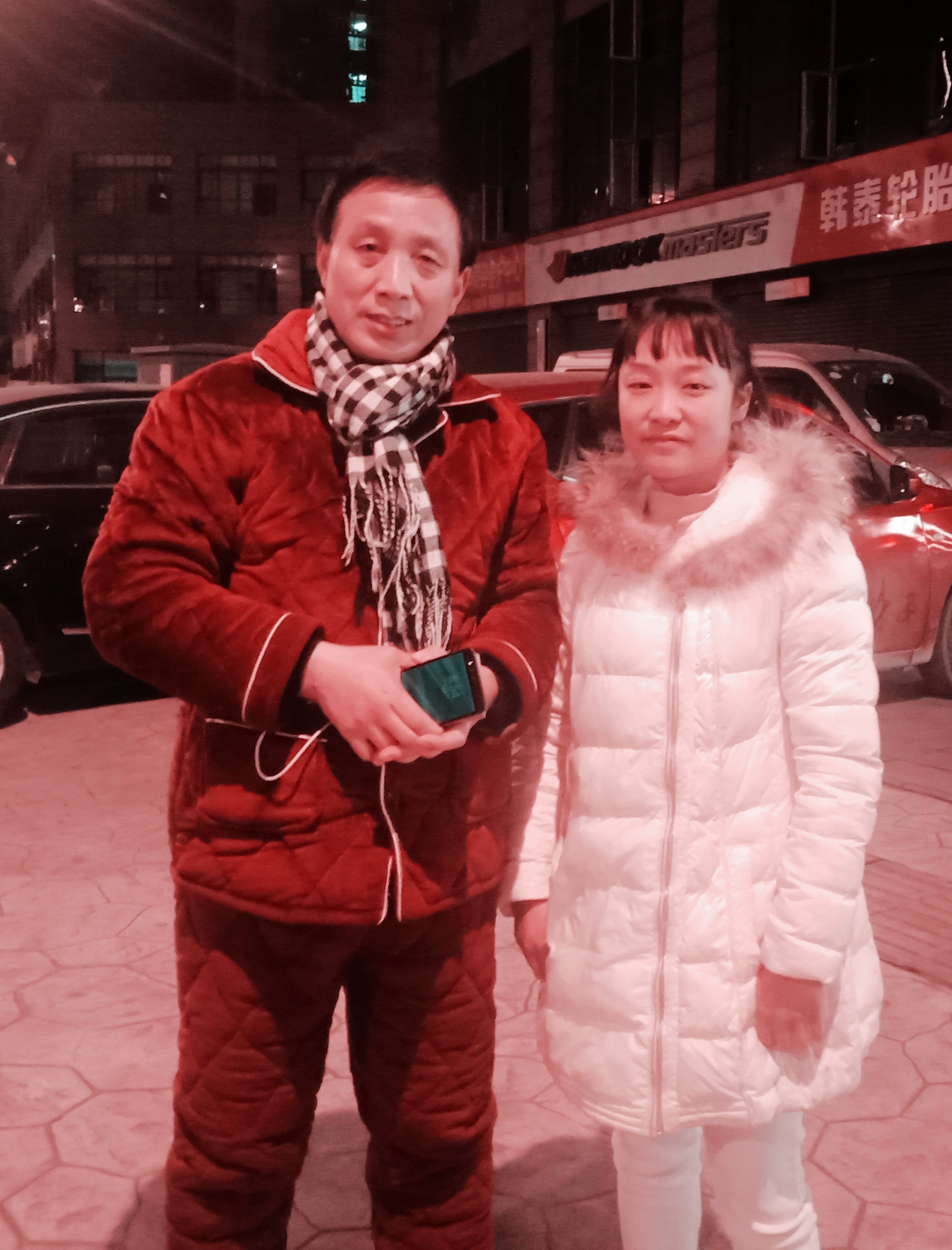 四川洪雅：这个“黑妹”不简单年纪轻轻当老板