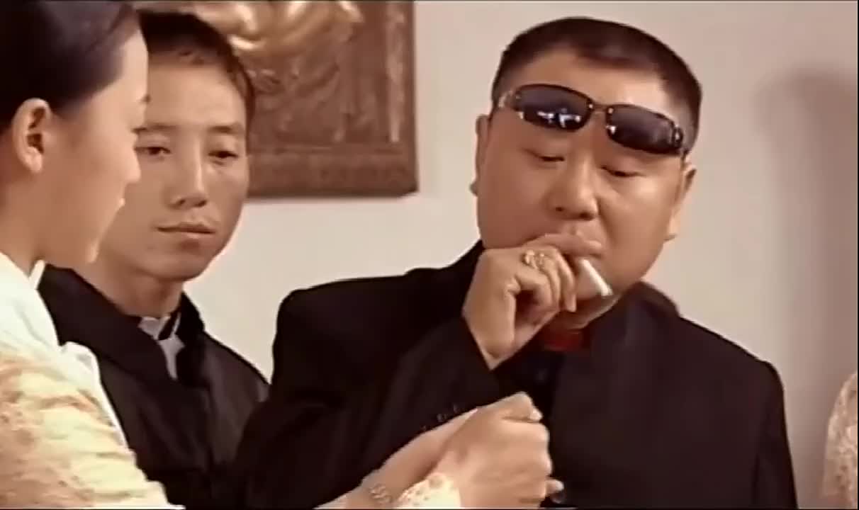 女子出租房被勒死17年后案件告破,2003年烟台一男两女被杀案