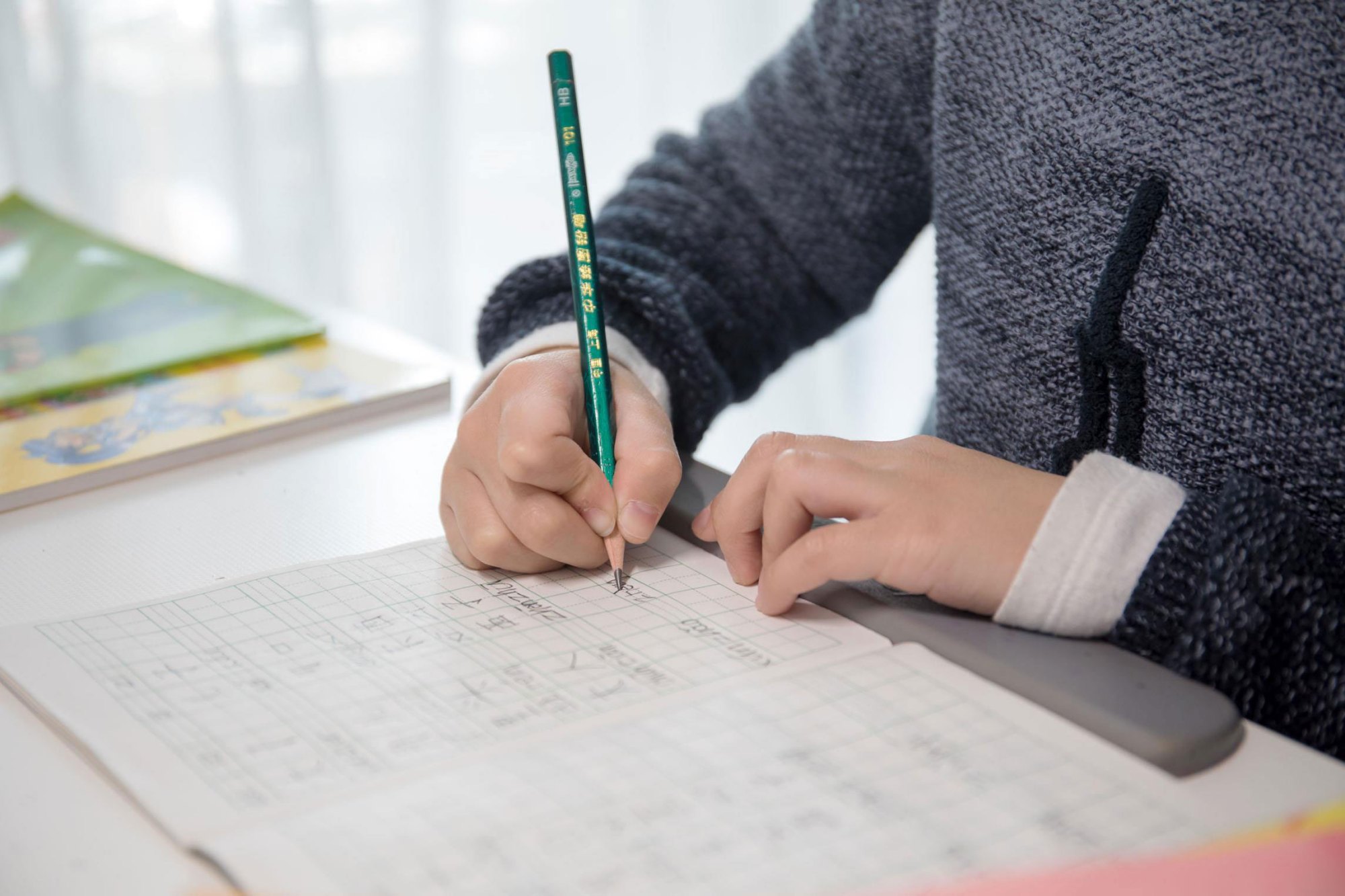 小学生在家练字的最佳方法,小学生如何快速练字入门