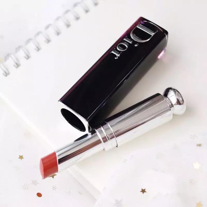 职场口红色推荐显白潮色,比较适合上班涂比较淡的口红