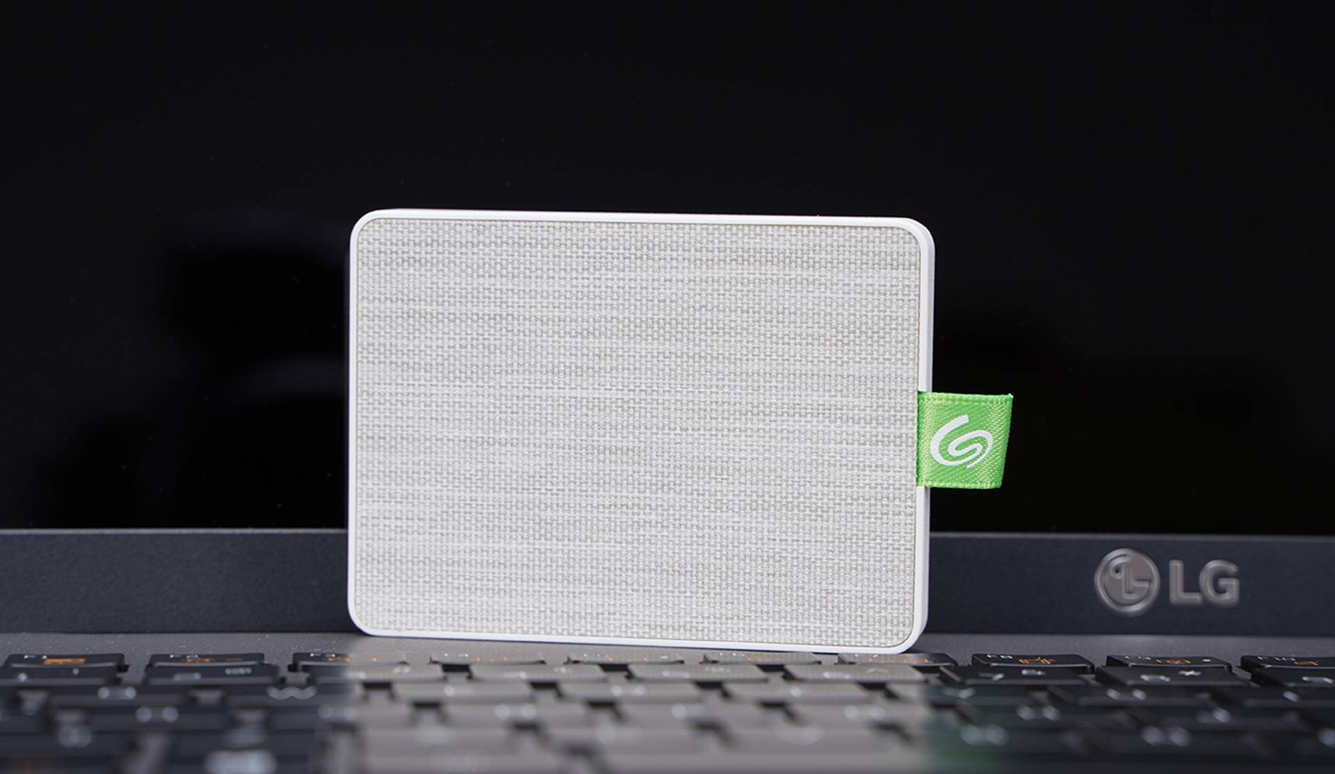 希捷移动硬盘限量版评测,希捷移动固态硬盘测评