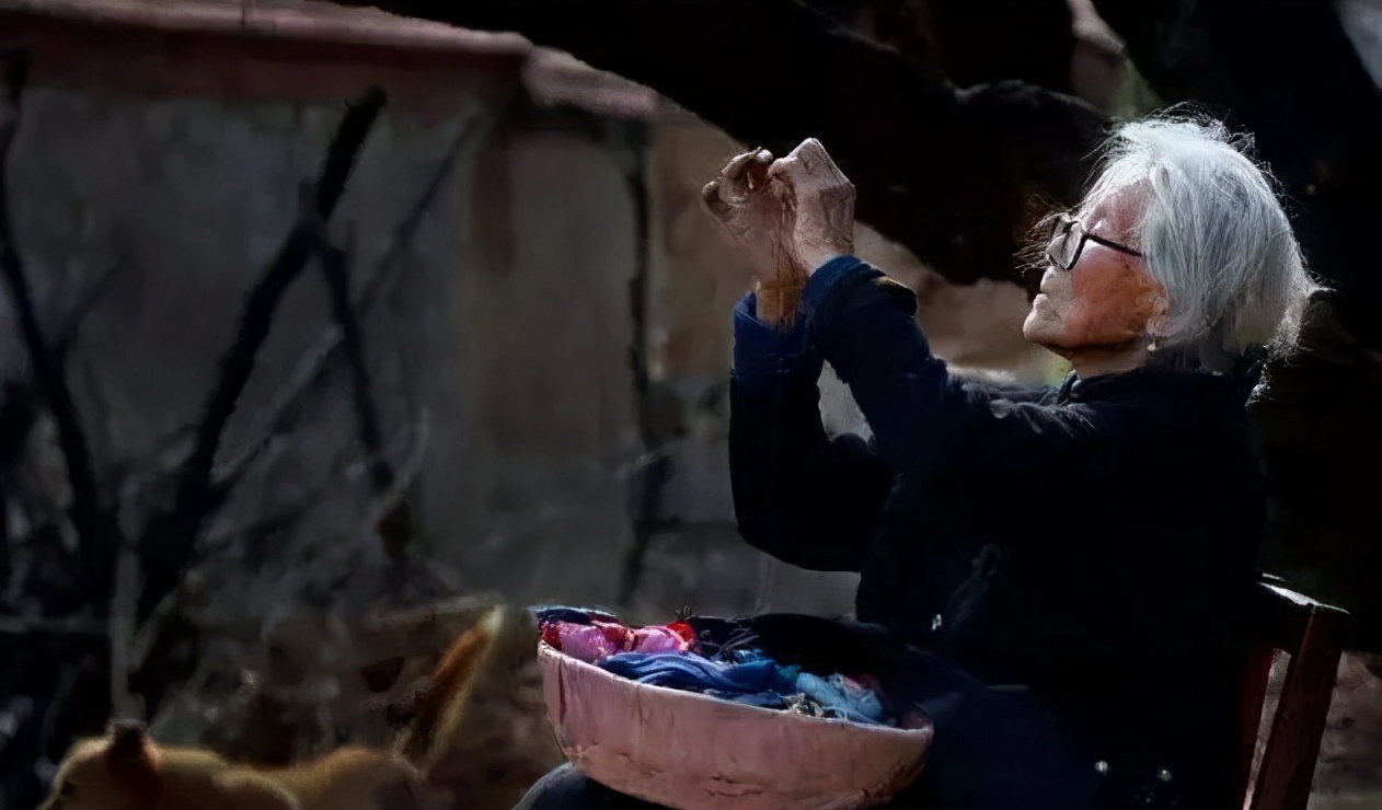 慈母手中线游子身上衣,顶针老物件