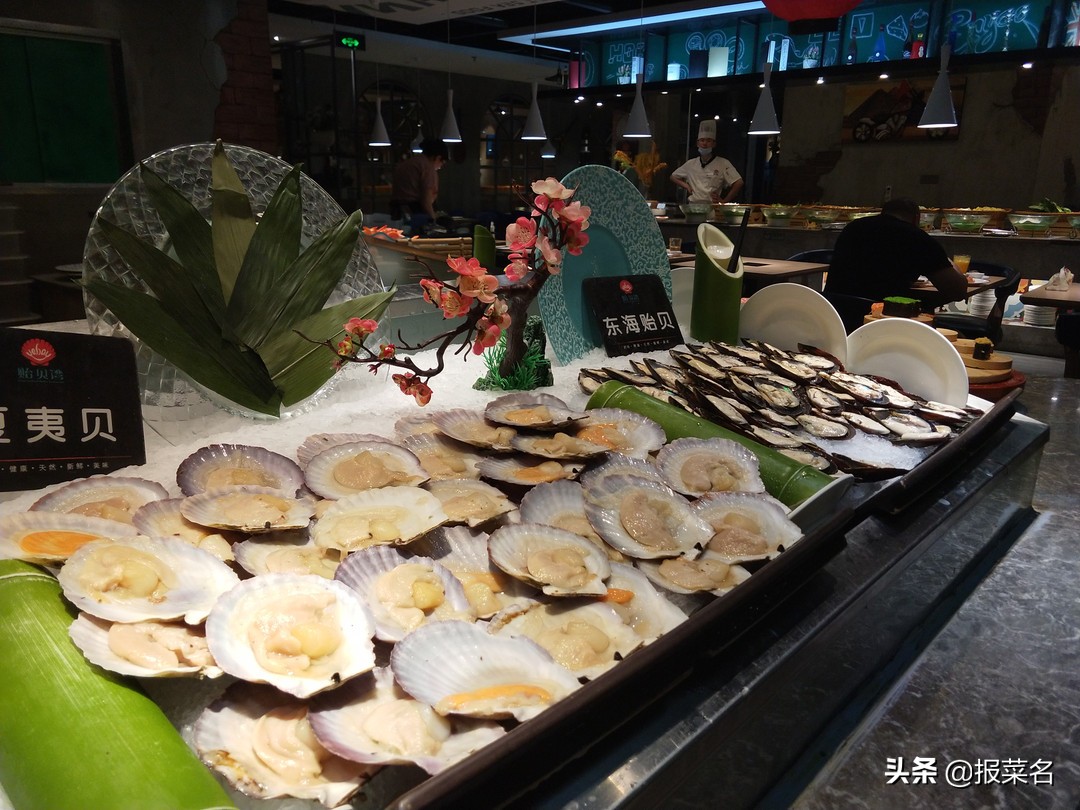 螃蟹虾扇贝,海鲜自助螃蟹和大扇贝