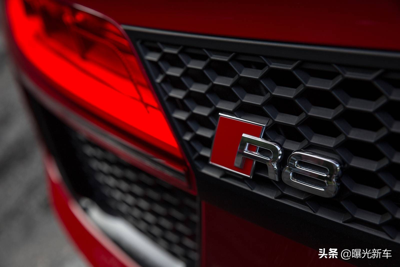 奥迪敞篷车r8多少钱,奥迪r8spyder