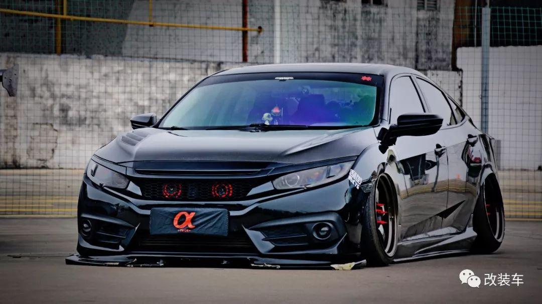 我不再是秒天秒地的10代思域，而是不务正业的手动玩家！