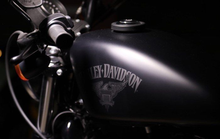 哈雷883硬汉加速视频,哈雷摩托车883硬汉最高时速