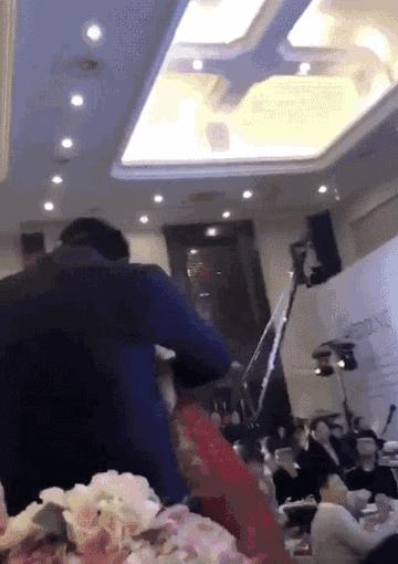 别用“婚闹”当借口，把“性骚扰”包装成风俗！