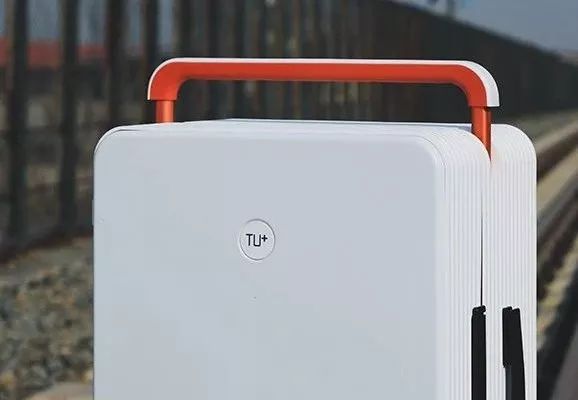 999皮炎平出口红,999皮炎平出口红广告