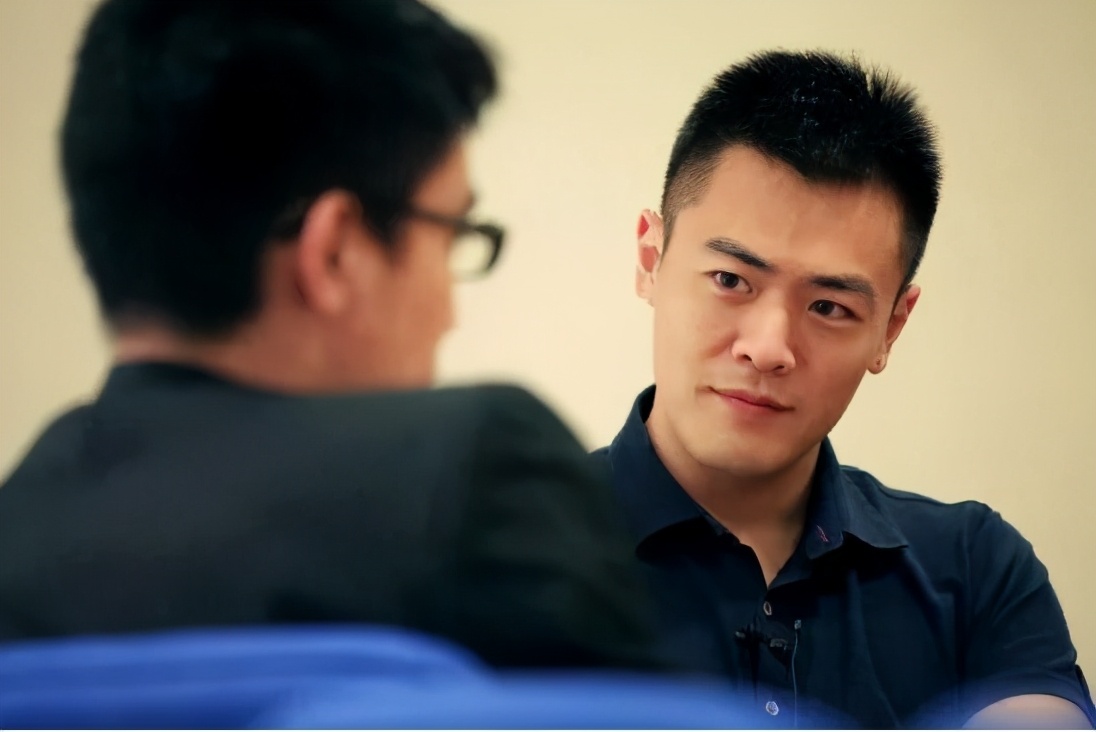 霍启刚三兄弟颜值,霍启刚家族兄弟