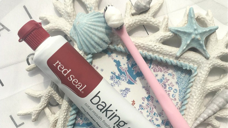 测评美白牙膏,美白好闻牙膏