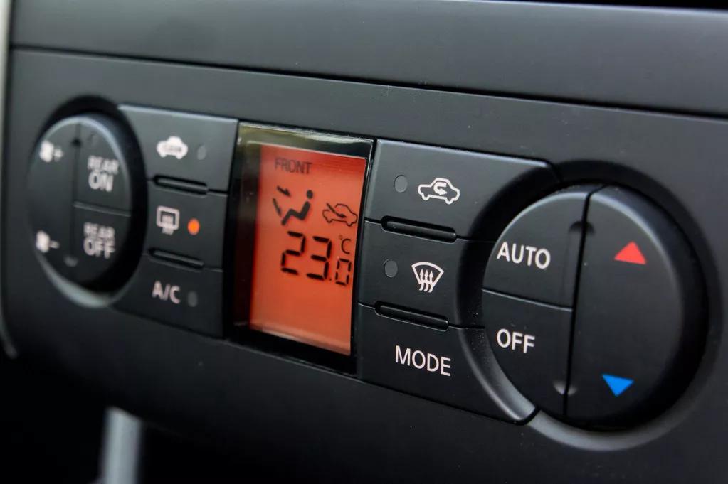 空调制热很好制冷不凉怎么回事,车载空调制冷调到多少度省油