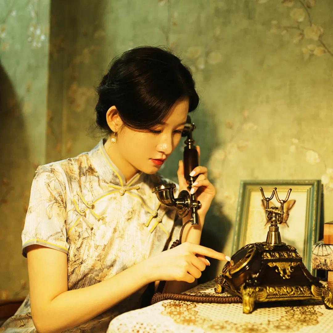 娣卞湷榫欏矖鏃楄鎷嶆憚鍐欑湡,娣卞湷榫欏矖鎷嶇収鍐欑湡鏃楄