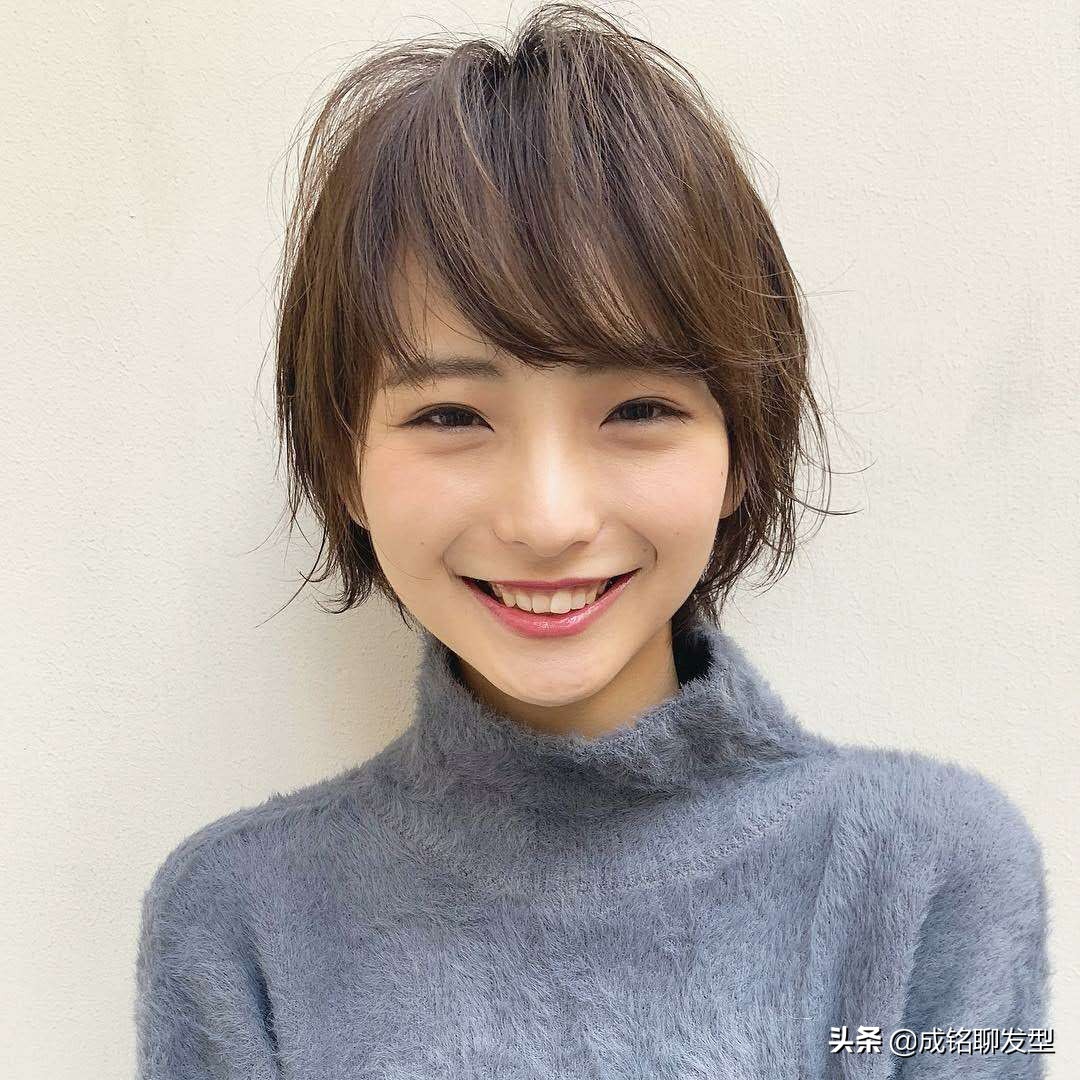 适合圆脸型女生的12款发型,适合圆脸女生的发型简单编发高雅