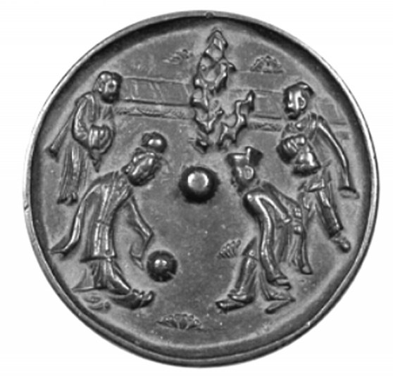 足球在中国古代的名字是蹴鞠,古代足球蹴鞠起源