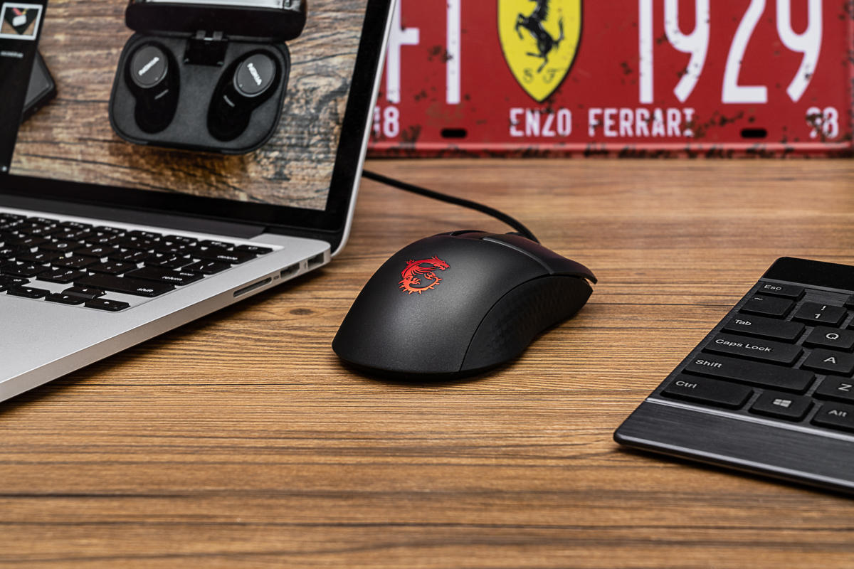 仅重65克，鼠标怎么做到这么轻，微星专业游戏鼠标GM41体验